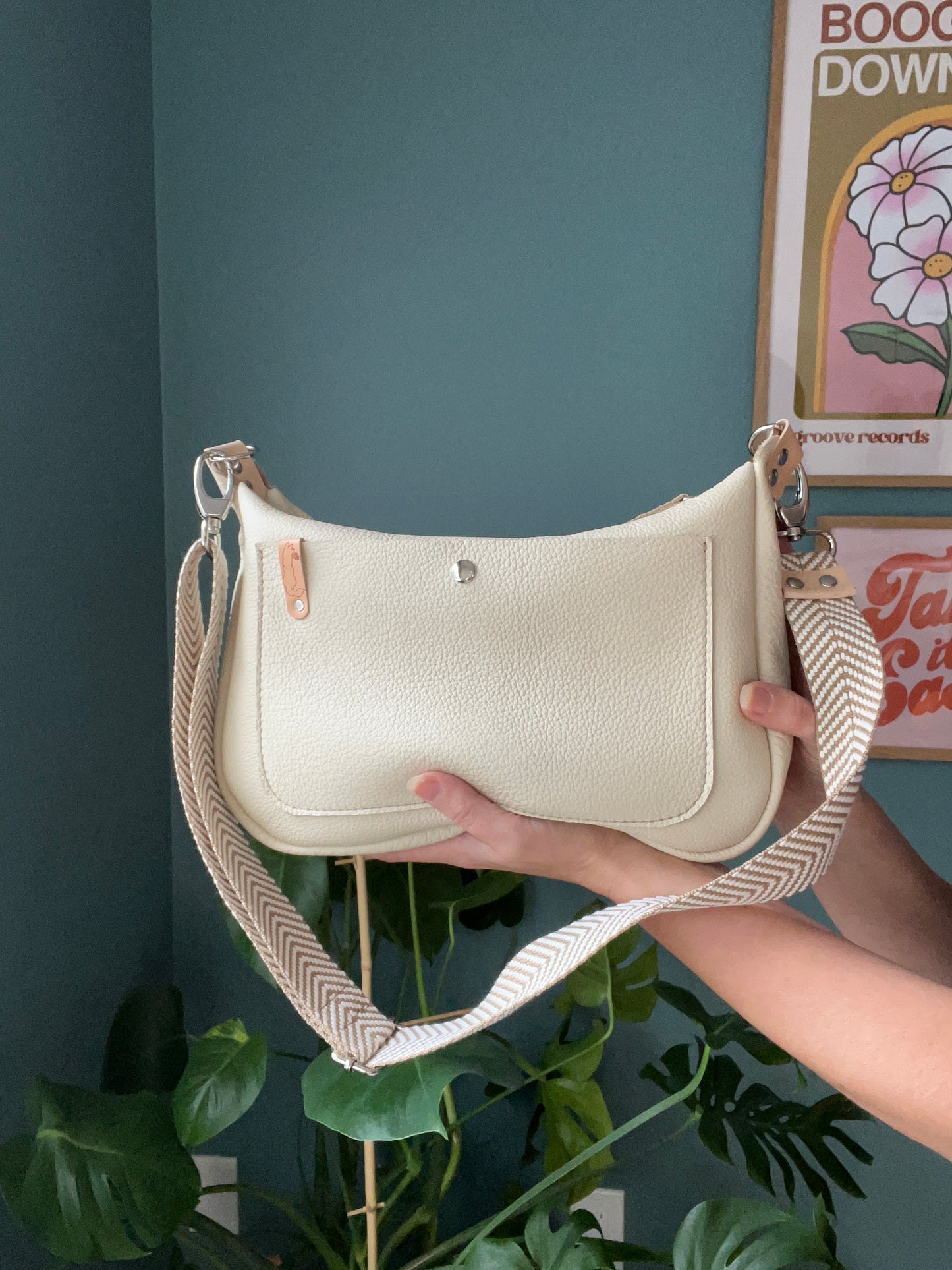 The Islander Crossbody