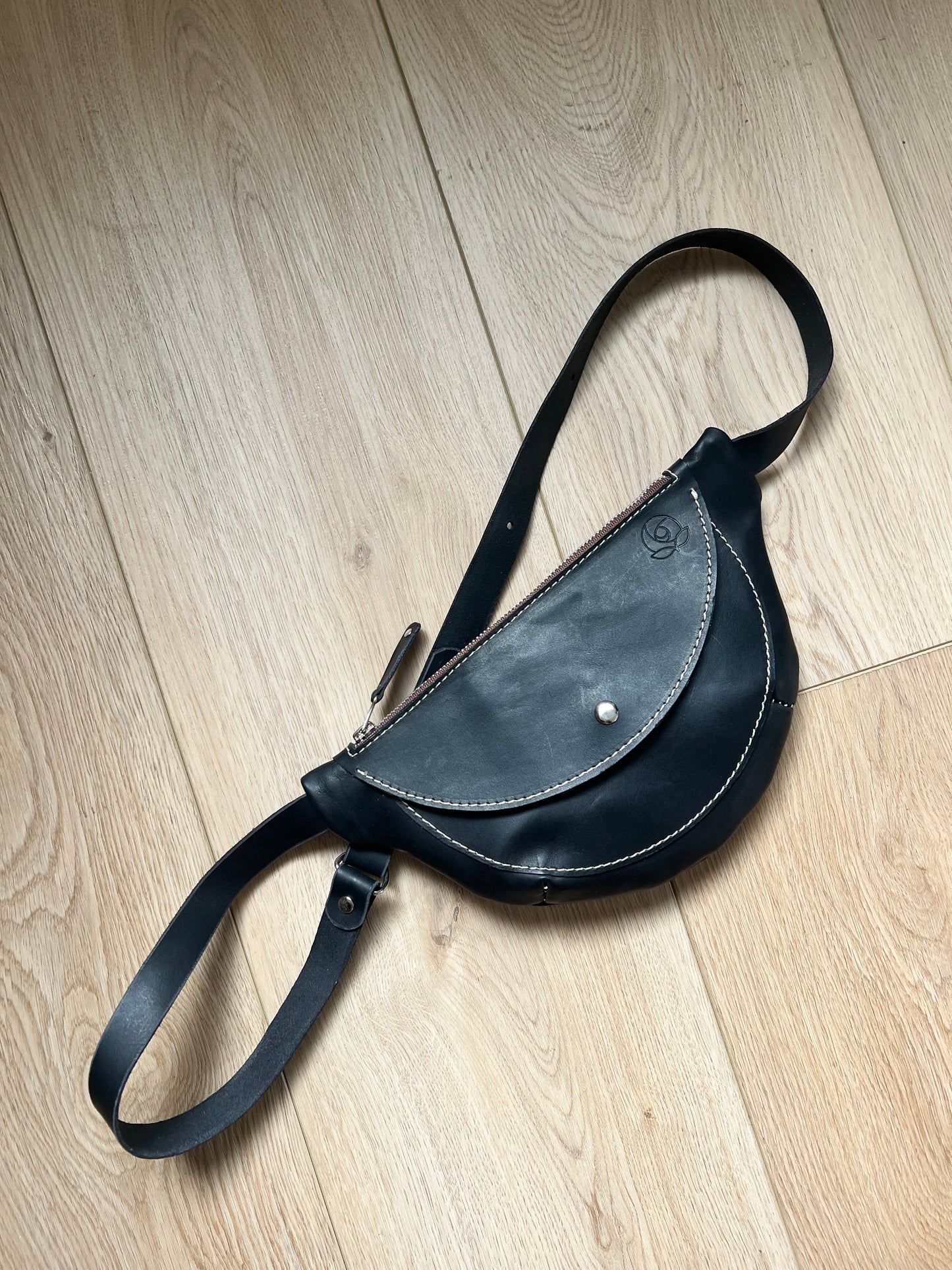 Sling Bag